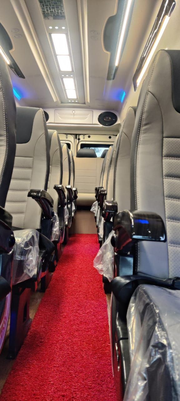 Force Traveller — aisle and reclining seats